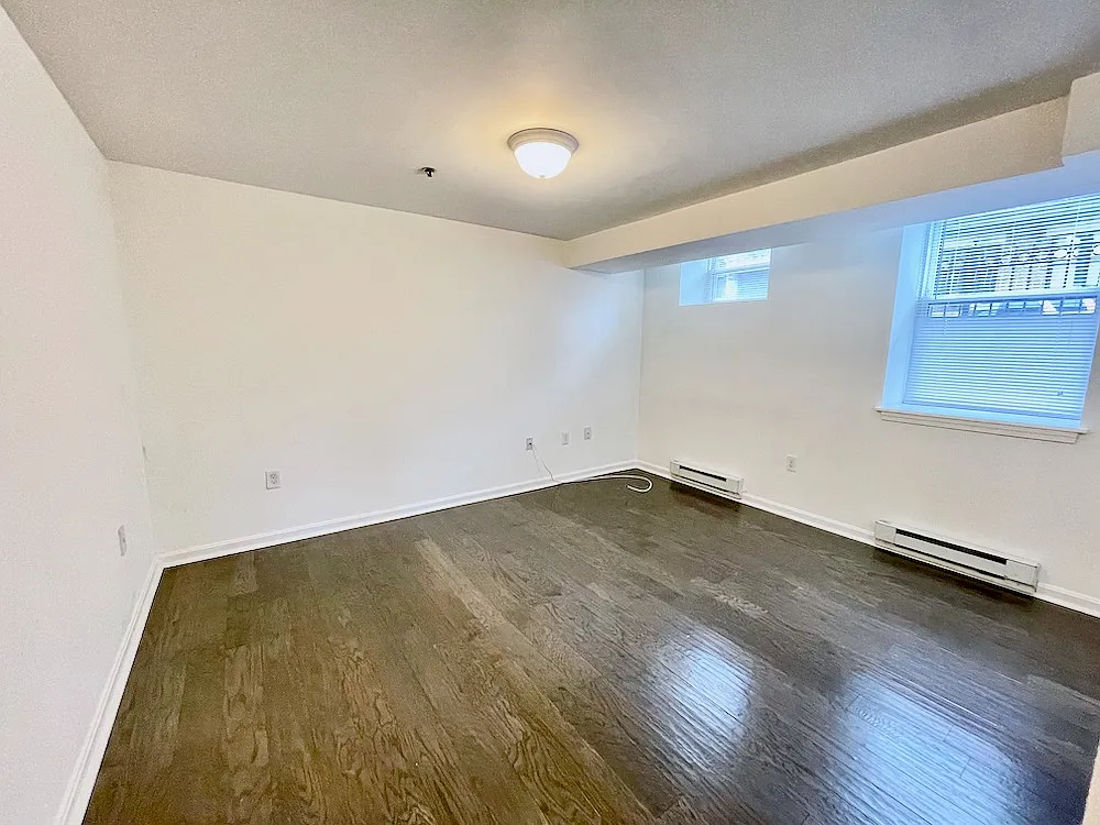 Building Photo - 108 Jersey St #A