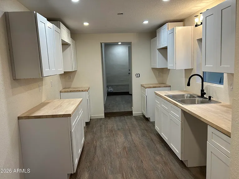 184 S Kent St — Photo 2