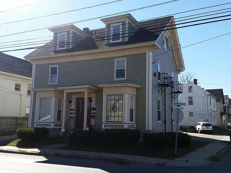 40 Amherst St #10 — Photo 9