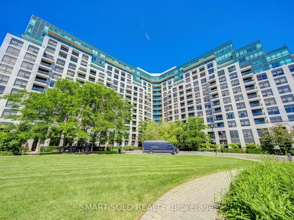 18 Harding Blvd Unit 410, Richmond Hill, ON L4C 0T3