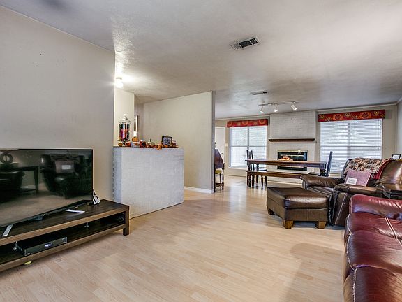 205-oak-st-highland-village-tx-High-Res-7.jpg