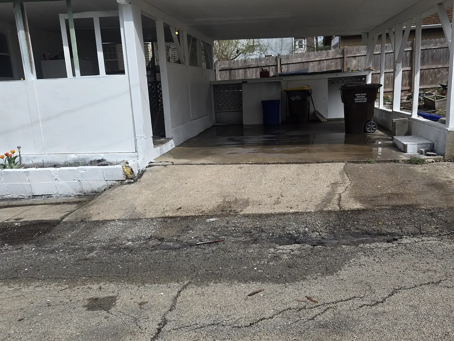 3 bed, 1.5 bath, 1498 sqft, $2,150 — Photo 3