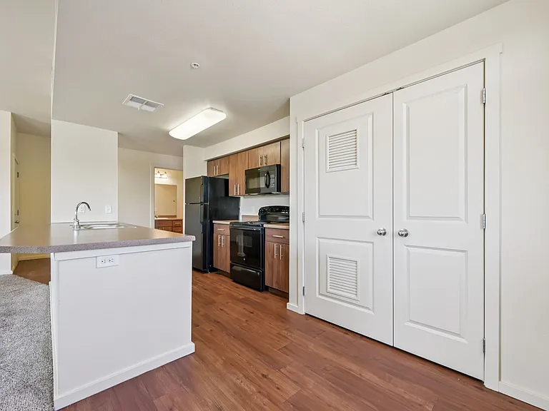 Copper Creek Apts — Photo 12