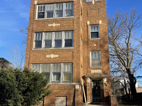 7327 S Paxton Ave, Chicago, IL 60649