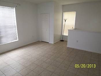 4th image of 1146 Celebration Ave #B