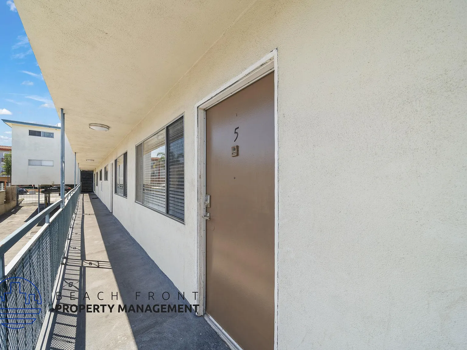 13614 Cordary Ave. — Photo 4