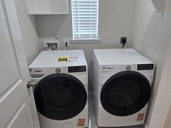 3rd image of 8930 Field Daisy Ct