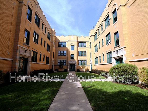 2nd image of 10930 S Vernon Ave APT 2W