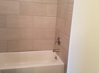 4 Beau Rivage Dr, Glassboro, NJ 08028