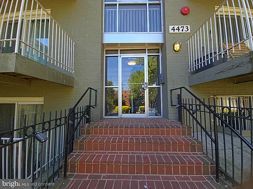 4473 B St SE Photo 1