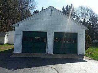 198 Hill St, Coventry, RI 02816