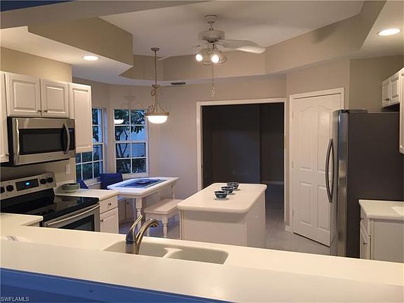 5th image of 6105 Reserve Cir APT 2102