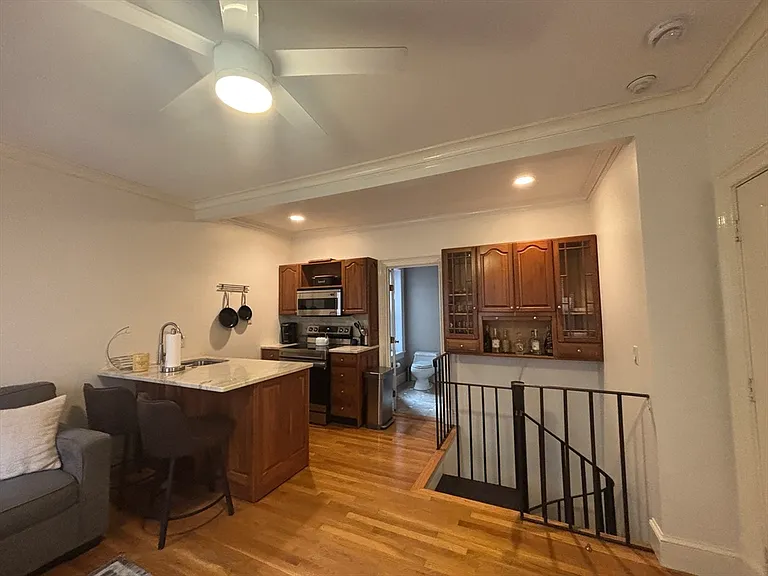 4 Powers Ct #A — Photo 2