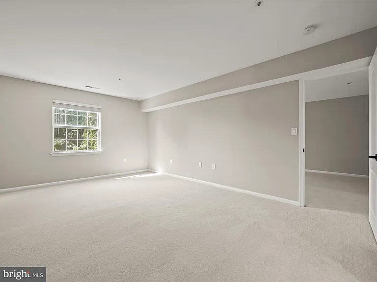 8375 Montgomery Run Rd #F — Photo 15