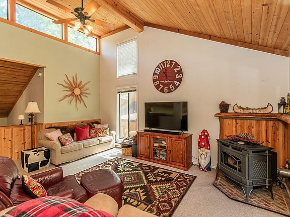 3rd image of 40836 Mill Run Ln