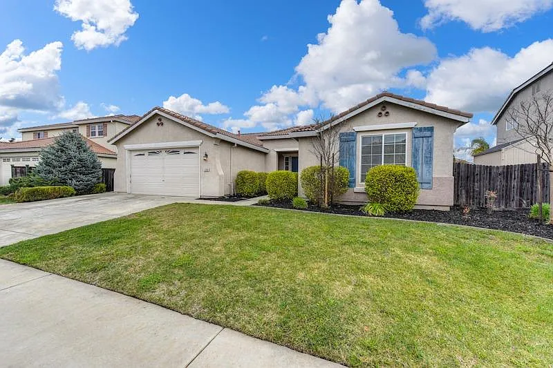 1399 High Noon Dr photo 1
