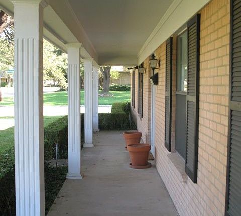 5th image of 10643 Les Jardins Dr