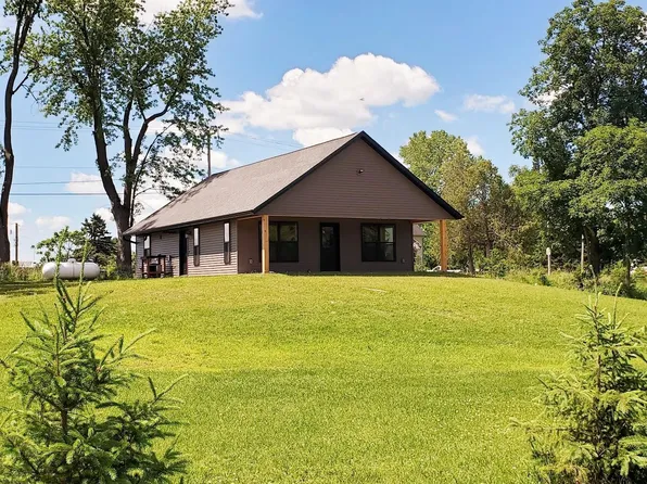 247 E Madison St, Clintonville, WI 54929