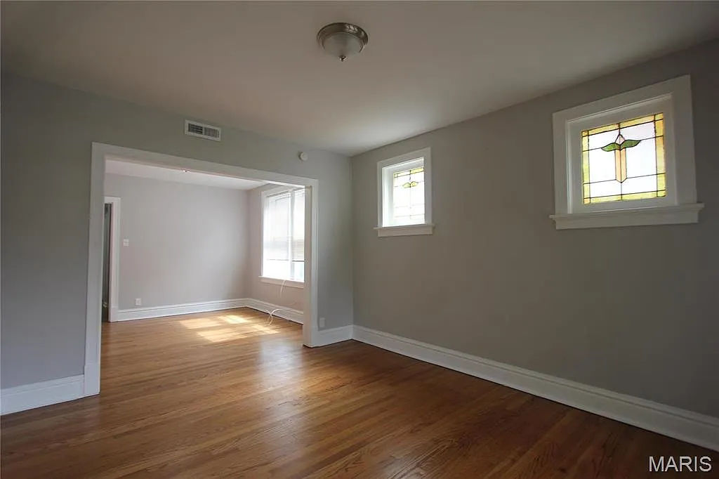1 bed, 1.0 bath, 900 sqft, $1,125 — Photo 3