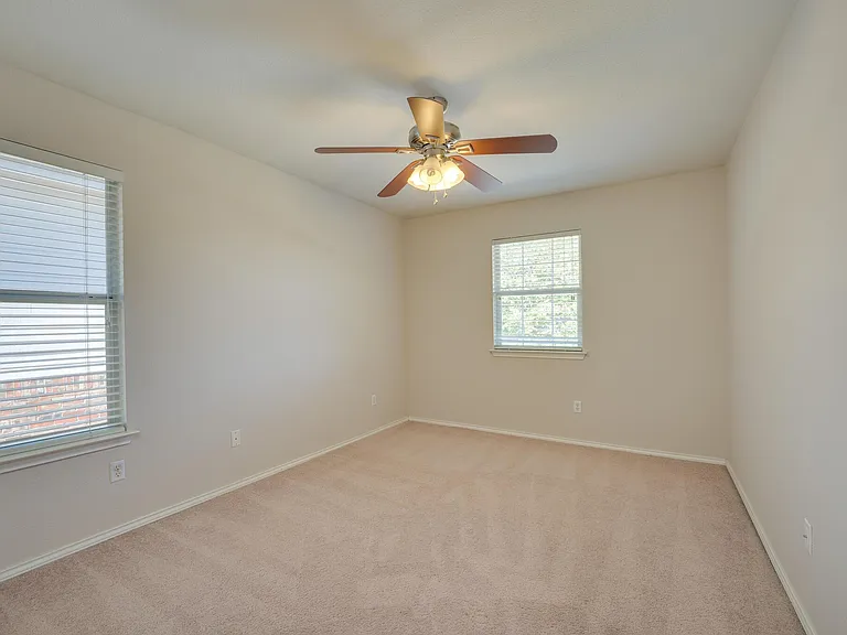 5709 Pecanwood Ln — Photo 30