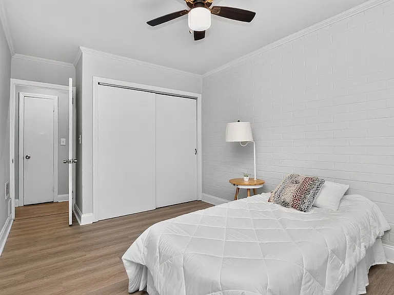 1617A Fulton Ave — Photo 10