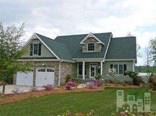 112 W High Bluff Dr, Hampstead, NC 28443