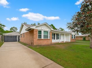 8210 Edgemoor Dr, Houston, TX 77036