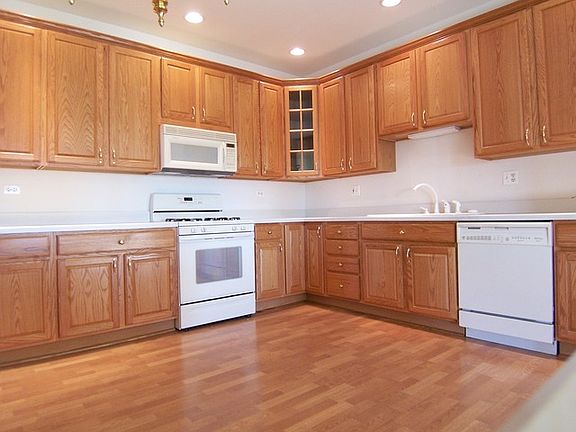 5th image of 1500 S Ardmore Ave APT 603