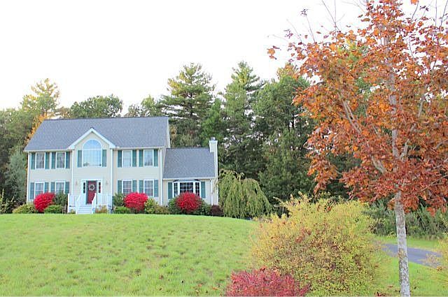 1st image of 28 Caldwell Dr