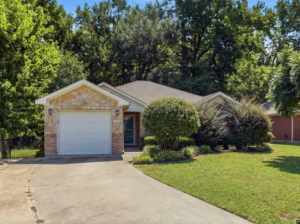 613 Therese Ct, Mount Pleasant, TX 75455