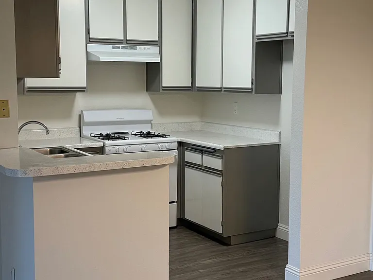 **Prime Location | Clean & a Great Value Well-Appointed Apartments with Private Balcony** — Photo 2