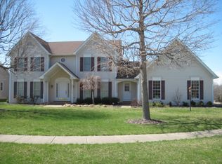 6 Quail Run Pl, Charleston, IL 61920