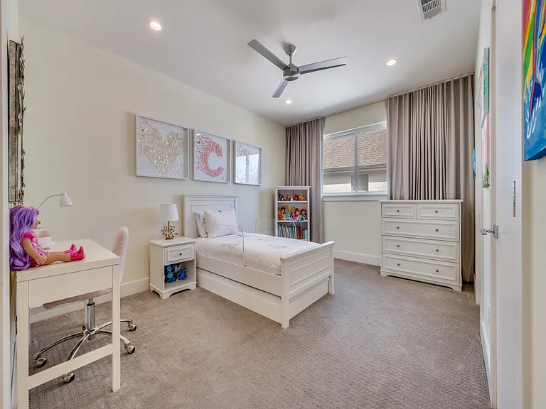 3925 Lively Ln — Photo 15
