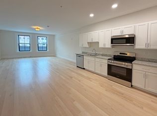 105 Paige St #304, Lowell, MA 01852