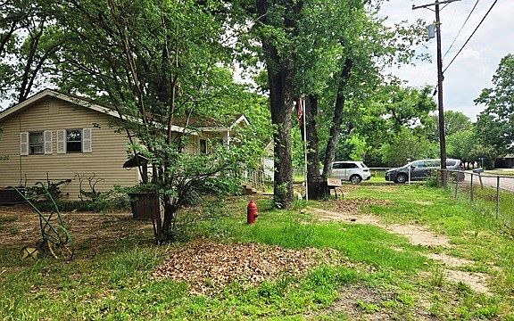 3rd image of 150 Meadow Lake Dr
