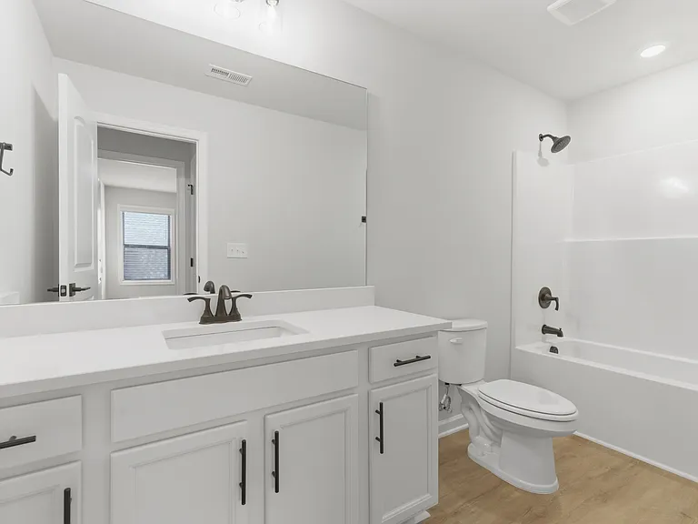 170 Saddle St — Photo 14