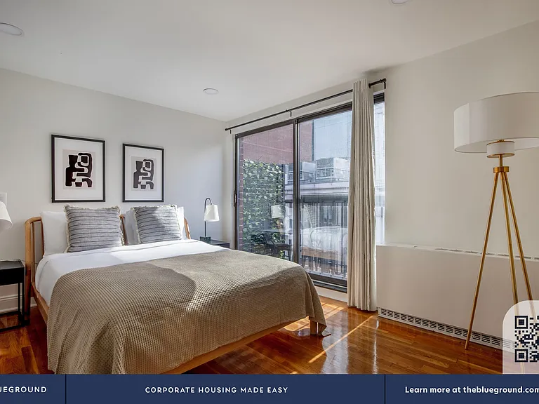 123 E 54th St #4D — Photo 15