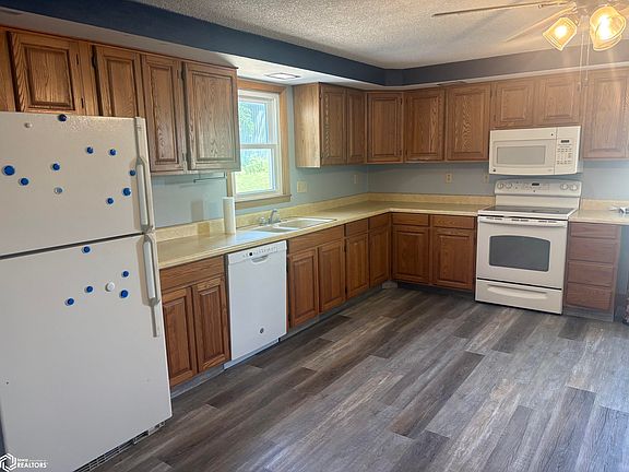 2nd image of 29241 460th St