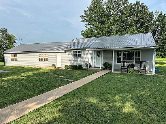 3rd image of 5208 County Road 5540