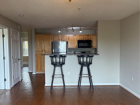 4th image of 1612 Harts Ridge Dr #1612