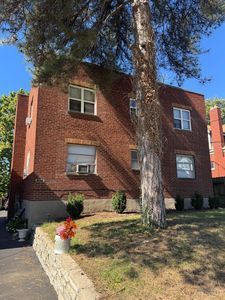 3853 Delmar Ave, Cincinnati, OH, 45211