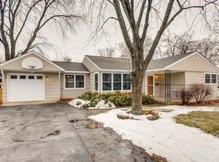 3500 Piper Ct, Rolling Meadows, IL 60008