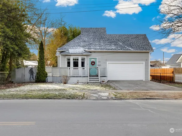 1640 Griffin Avenue, Enumclaw, WA 98022