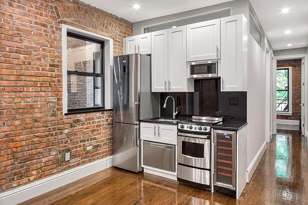 Rented by Douglas Elliman | media 2