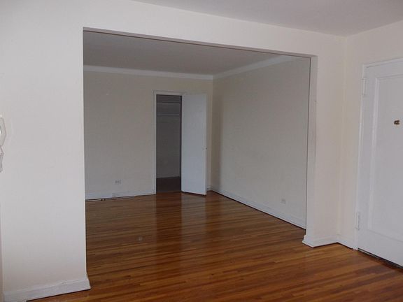 5th image of 14350 Hoover Ave APT 605