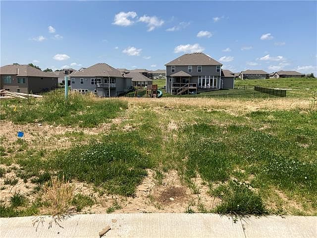 1st image of 4735 Woodland Ct