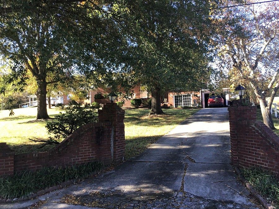 2nd image of 534 Montclair Dr