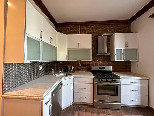 Rented by JB Mac Real Estate Inc. | media 11