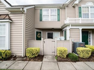 2555 Old Greenbrier Rd, Chesapeake, VA 23325