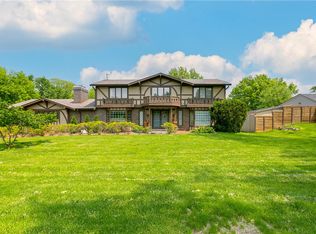 4155 Beaver Ave, Des Moines, IA 50310